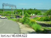 Железнодорожный переезд закрылся (2023 год). Редакционное фото, фотограф Геннадий Шувалов / Фотобанк Лори