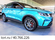 Китайский новый автомобиль Geely Coolray в официальном дилерском центре (2023 год). Редакционное фото, фотограф FotograFF / Фотобанк Лори