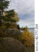 Mon repos is rocky landscape Park on the shore of the Bay of Protective Vyborg Bay, Northern part of city Vyborg in Leningrad region (2017 год). Стоковое фото, фотограф Анна Кривицкая / Фотобанк Лори