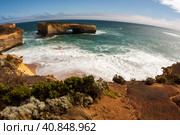 London Arch near Great Ocean Road , Port Campbell National Park, Australia (2009 год). Стоковое фото, фотограф VittoriaChe / Фотобанк Лори