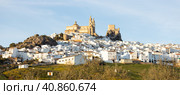 Panoramic of Olvera town, considered the gate of white towns route in the province of Cadiz, Spain. Стоковое фото, фотограф Matej Kastelic / Фотобанк Лори
