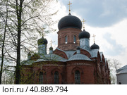 Pushkinsky district, Vladimir region, Russia, May 11, 2013. Vvedensky convent on isle. Редакционное фото, фотограф Сергей Долгов / Фотобанк Лори