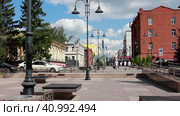 Город Омск, Пешеходная улица Чокана Валиханова (2023 год). Редакционное видео, видеограф Виктор Топорков / Фотобанк Лори