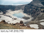 Кратер потухшего вулкана "Горелый". Камчатка. Россия июль 2023. Стоковое фото, фотограф Владимир Макеев / Фотобанк Лори