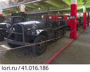 Шведский полугусеничный тягач Artilleritraktor m/43 (Volvo HBT), 1944 год. Музей военной техники "Моторы войны", Москва. (2023 год). Редакционное фото, фотограф Сергей Рыбин / Фотобанк Лори