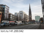 Hamburg cityscape with spire of Saint Nicholas Church (2018 год). Редакционное фото, фотограф EugeneSergeev / Фотобанк Лори