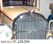 Автомобиль ""Buick 32-90 5-passenger Sedan"", 1930 г., 8-цилиндровый, 113 л.с., США. Стал прототипом первого советского автомобиля представительского класса «Красный Путиловец» Л-1. Музей автомобильной техники. Верхняя Пышма, Россия, (2020 год) Редакционное фото, фотограф Сергей Елизарьев / Фотобанк Лори