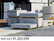 Sheets of slate on the building base. Стоковое фото, фотограф Леонид Еремейчук / Фотобанк Лори