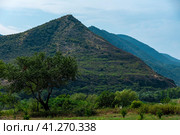 The green slopes of the Caucasus mountains in the valley of the Kura River. Mtskheta.Georgia. 01.09.23. Стоковое фото, фотограф Ярославский Максим / Фотобанк Лори