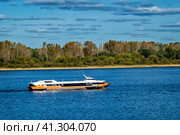 Метеор 120Р - судно на подводных крыльях (2023 год). Редакционное фото, фотограф Илья Старков / Фотобанк Лори