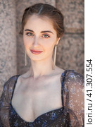 Close up portrait of a young stylish woman. Стоковое фото, фотограф Андрей Аркуша / Фотобанк Лори