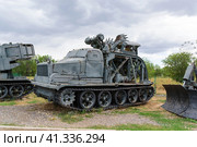 Волжский, Волгоградская область, Россия. Военная техника, БТМ-2, быстроходная машина для рытья траншей и укрытий для солдат, оборудование оборонительных позиций. (2021 год). Редакционное фото, фотограф Андрей Цыганков / Фотобанк Лори