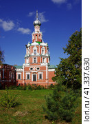 Церковь Смоленской иконы Божьей Матери в Софрино (Сафарино), Пушкинский район, Московская область Church Smolensk icon Mother of God in Sofrino (2023 год). Стоковое фото, фотограф Natalia Sidorova / Фотобанк Лори