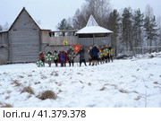 The festival is a historical reconstruction of the Viking Age in winter. Vikings attack with shields and helmets (2014 год). Редакционное фото, фотограф Анна Кривицкая / Фотобанк Лори