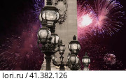 Celebratory colorful fireworks over the Lamp posts on Alexander III Bridge ( 4K, time lapse, with zoom). Paris, France. This arch bridge is one of the most beautiful river crossings in the world (2023 год). Стоковое видео, видеограф Владимир Журавлев / Фотобанк Лори