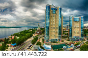 SAMARA, RUSSIA - MAY 21: Day view of the apartment complex Ladya, May 21 2016, Samara. The complex is located in the heart of the city of Samara on the Volga river. Стоковое фото, фотограф Андрей Аркуша / Фотобанк Лори