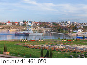 Russian warship goes at Sevastopol bay. Стоковое фото, фотограф EugeneSergeev / Фотобанк Лори