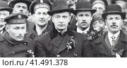 Александр Фёдорович Керенский (1881-1970) во время встречи с общественностью. Ревель, фото 1917 года. Редакционное фото, фотограф Сергей Елизарьев / Фотобанк Лори