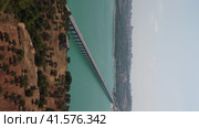 Bridge over a Lake Catalan and Passing Cars. Adana. Turkey. Редакционное видео, видеограф ILIA GOROKHOV / Фотобанк Лори