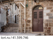 Красивые и узкие улочки Гранады. Стоковое фото, фотограф Сергей Степанов / Фотобанк Лори