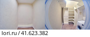 Before and after installation of furniture in dressing room, closets old and new. Стоковое фото, фотограф Андрей Журавлев / Фотобанк Лори