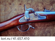 Ancient American shock rifle of the civil war, close-up. Percussion rifle U.S. Springfield, 1861. Стоковое фото, фотограф Андрей Журавлев / Фотобанк Лори