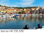 Harbour in French town Cassis. Стоковое фото, фотограф Яков Филимонов / Фотобанк Лори
