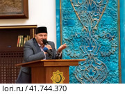 Муфтий Панчеев Равиль Джафярович в день проведения проекта «Музыка храмов - Петербургу» к 350-летию Петра I. Соборная мечеть. Санкт-Петербург (2022 год). Редакционное фото, фотограф Румянцева Наталия / Фотобанк Лори