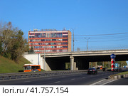 Улица Ларина в Нижнем Новгороде (2023 год). Редакционное фото, фотограф Иван Дуплик / Фотобанк Лори