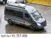 Mercedes-Benz Sprinter (2023 год). Редакционное фото, фотограф Art Konovalov / Фотобанк Лори