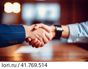 Деловое рукопожатие. Стоковое AI-изображение, AI-художник Сергей Цепелев / Фотобанк Лори