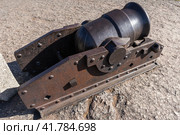 Rusty ancient mortar gun, close-up. Стоковое фото, фотограф EugeneSergeev / Фотобанк Лори