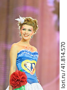 Saint-Petersburg, Russia. 30.09.2012 The International Beauty Festival "Nevsky Bereg" is an international professional exhibition of the beauty industry, independent championships in cosmetology, pedicure, hairdressing, nail design and decorative cosmetics, Редакционное фото, фотограф Анна Кривицкая / Фотобанк Лори