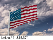 American flag fluttering in the wind (2018 год). Стоковое фото, фотограф Iva Noel / Фотобанк Лори