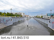 Город Казань. Набережной реки Бурлак. Улица Лево-Бурлачная (2023 год). Стоковое фото, фотограф Александр Тараканов / Фотобанк Лори