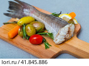 Country style baked merluccius. Стоковое фото, фотограф Яков Филимонов / Фотобанк Лори