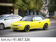 Opel Astra F (2022 год). Редакционное фото, фотограф Art Konovalov / Фотобанк Лори