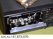 Cassette Deck Pioneer CT-w505r. cassette deck exterior. (2020 год). Редакционное фото, фотограф Леонид Еремейчук / Фотобанк Лори