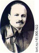 Николай Иванович Бухарин (1888-1938), революционный, политический и партийный деятель. Лидер так называемой правой оппозиции в ВКП(б). Расстрелян в 1938 году. Середина 20-х годов ХХ века. Редакционное фото, фотограф Сергей Елизарьев / Фотобанк Лори