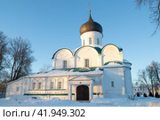 Старинный Троицкий собор (1513г.) в Александровской слободе январским вечером. Александров. Владимирская область (2024 год). Стоковое фото, фотограф Виктор Карасев / Фотобанк Лори