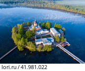 Aerial view of Holy-Vvedensky nunnery at Vladimir region. Стоковое фото, фотограф Яков Филимонов / Фотобанк Лори