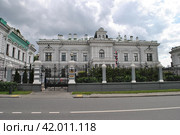 Резиденция посла Великобритании (Бывший особняк дореволюционного миллионера, сахарозаводчика П. И. Харитоненко в 1899 году). Софийская набережная, 14. Город Москва (2012 год). Стоковое фото, фотограф lana1501 / Фотобанк Лори