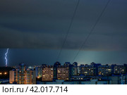 Night thunderstorm with roll cloud in Moscow (2020 год). Стоковое фото, фотограф Василий Ворона / Фотобанк Лори