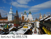 Измайловский Кремль. Вернисаж. Москва (2012 год). Редакционное фото, фотограф lana1501 / Фотобанк Лори