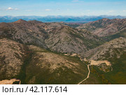 Вид сверху на летние сопки Магаданской области. Стоковое фото, фотограф Сергей Крамарев / Фотобанк Лори