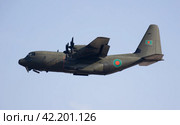 SPAIN, BARCELONA - AUGUST 8, 2023: Lockheed Martin C-130J Super Hercules of Bangladesh taking off from Barcelona. Редакционное фото, фотограф Яков Филимонов / Фотобанк Лори