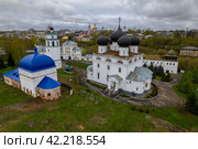 Вид с высоты на Трифонов монастырь в городе Кирове (аэросъемка 2023 года) Стоковое фото, фотограф Владислав Самошкин / Фотобанк Лори