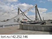 Крымский мост. Москва (2012 год). Редакционное фото, фотограф lana1501 / Фотобанк Лори