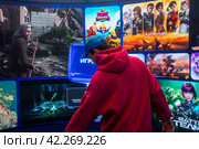 Мультимедийное пространство социальной сети Вконтакте (VK) с презентацией основных сервисов в павильоне компании на Международной выставка-форуме "Россия" на территории выставочного комплекса ВДНХ в городе Москве, Россия (2024 год). Редакционное фото, фотограф Николай Винокуров / Фотобанк Лори