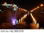 Город Казань. Ночное освещение канала Бурлак. Улица Лево-Бурлачная (2023 год). Стоковое фото, фотограф Александр Тараканов / Фотобанк Лори